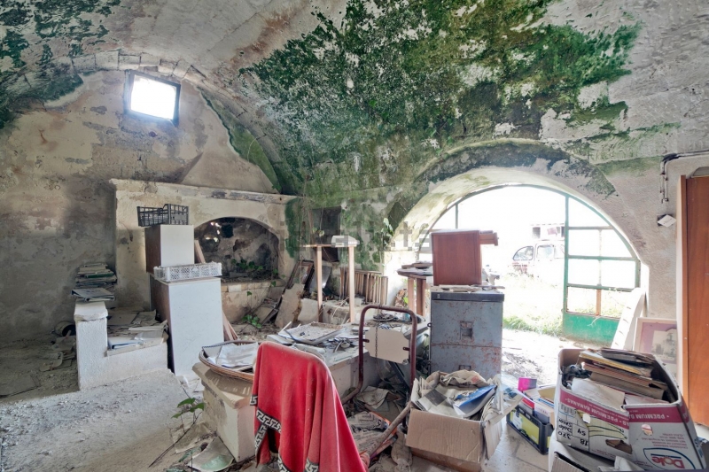 Casa colonica plurilocale in vendita a Lecce