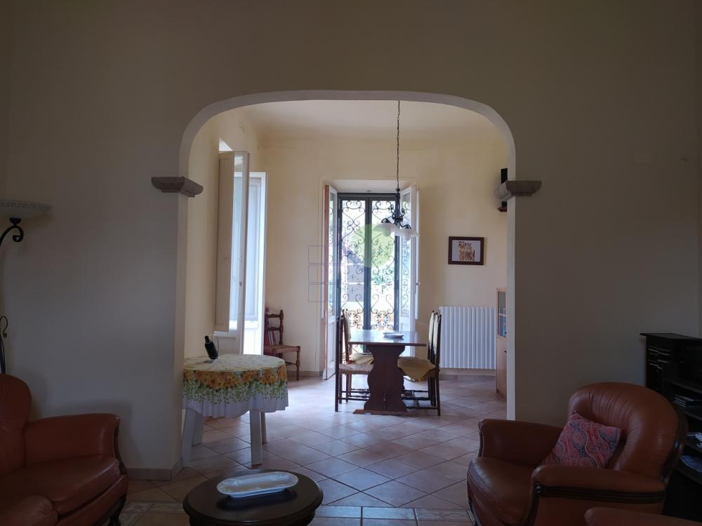 Villa indipendente in vendita a Quercianella