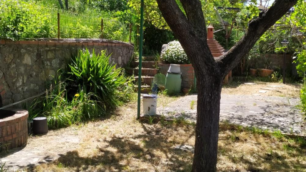 Villaschiera plurilocale in vendita a Montenero