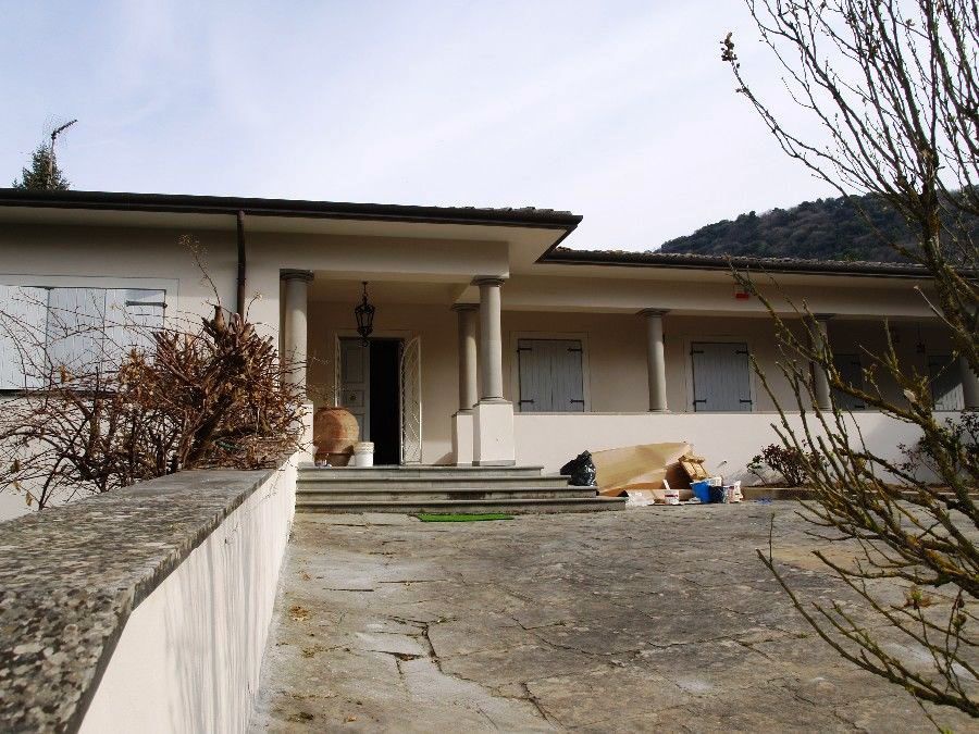 074-9790.JPG - Villa plurilocale in vendita a Valpromaro