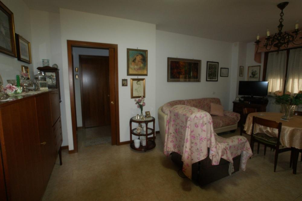 Appartamento quadrilocale in vendita a Sarzanello