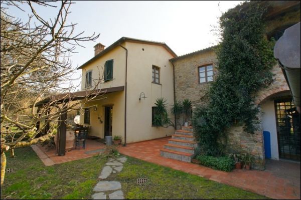 Villa indipendente plurilocale in vendita a Cafaggio