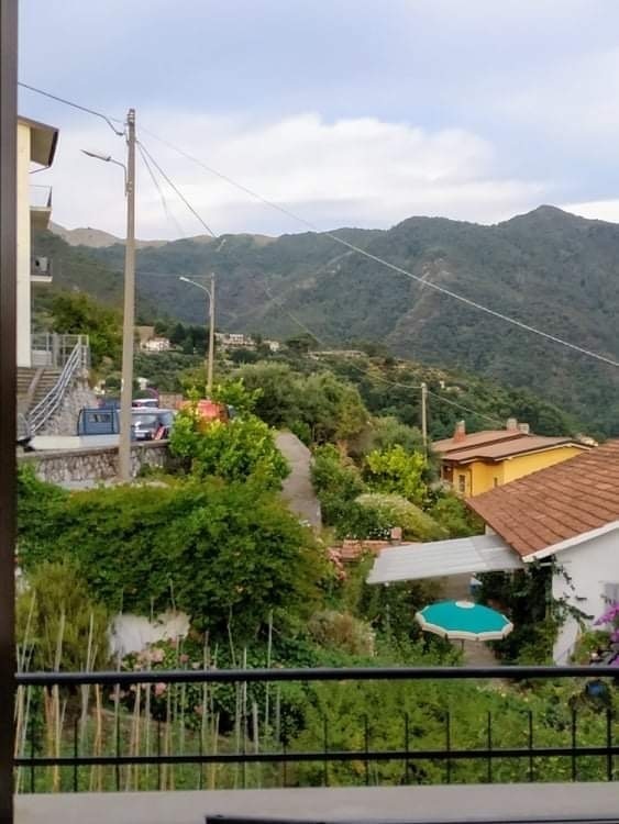 Villa indipendente plurilocale in vendita a Cerreto