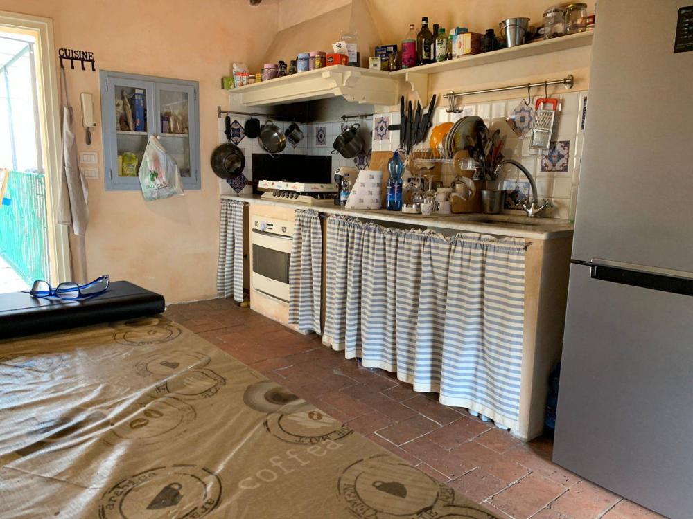 Appartamento trilocale in vendita a Pietrasanta