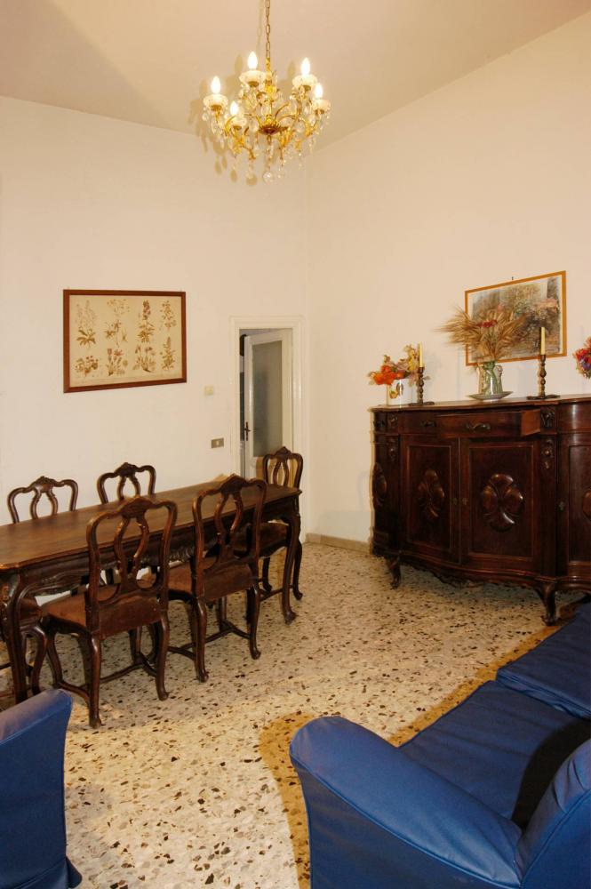 Casa plurilocale in affitto a Viareggio