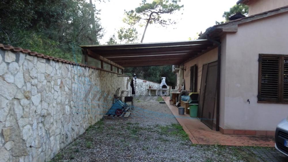 Villa indipendente trilocale in vendita a rosignano-marittimo