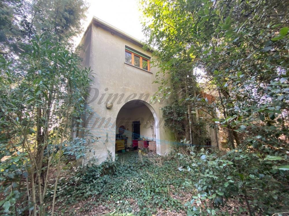 Villa indipendente plurilocale in vendita a Vada