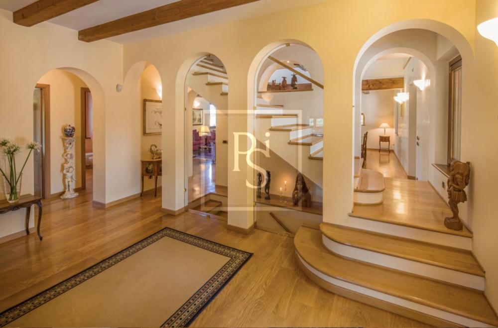 Villa indipendente in vendita a senigallia