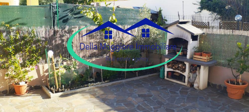 Villa indipendente plurilocale in vendita a livorno
