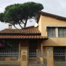 Villa plurilocale in vendita a Camaiore