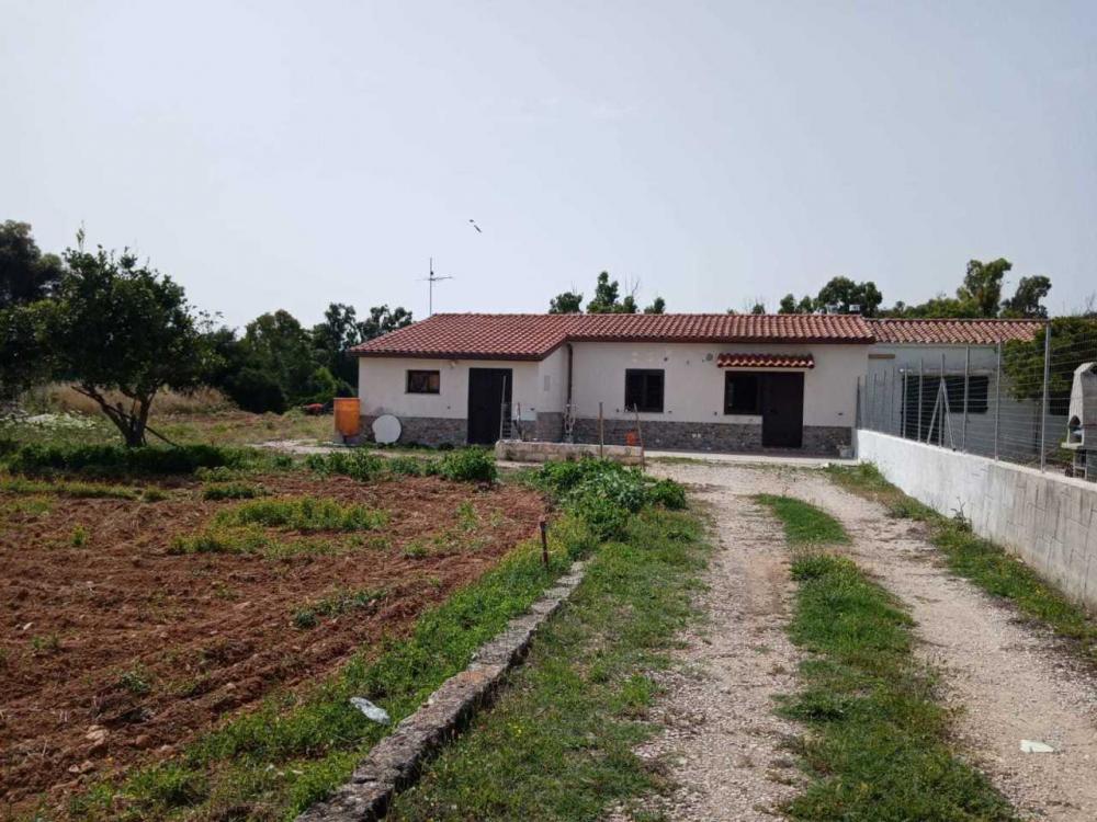 Casa quadrilocale in vendita a Tottubella