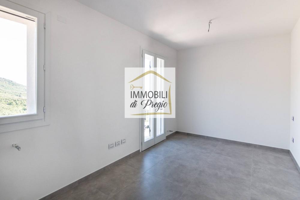 Appartamento quadrilocale in vendita a Parma