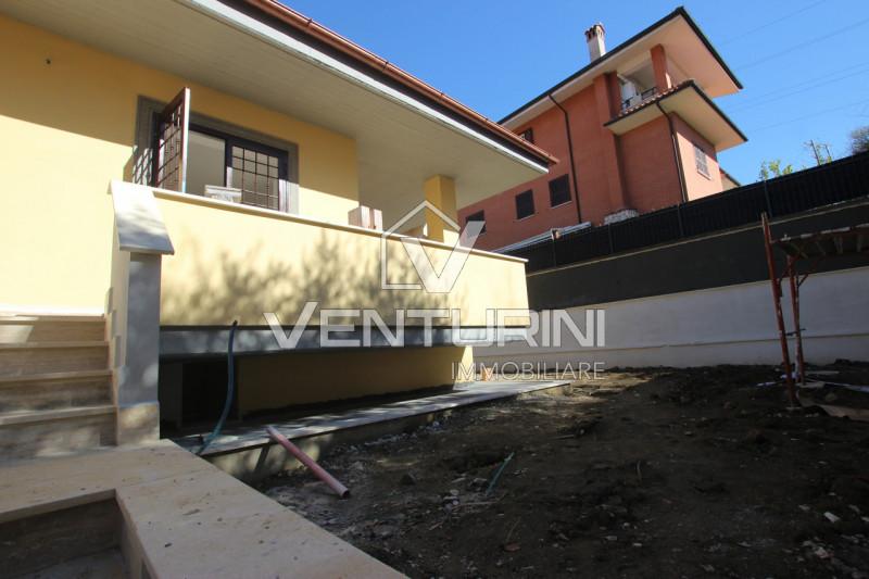 Casa quadrilocale in vendita a roma