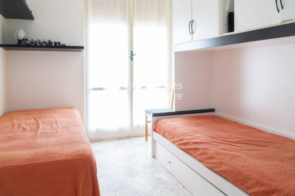 Appartamento plurilocale in vendita a Santo Stefano al Mare