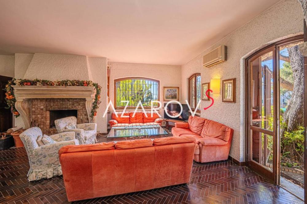 05cc6f47c55b0c52ba6eb26fd34abad9 - Villa plurilocale in vendita a Bordighera