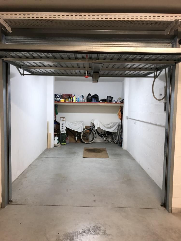 Garage monolocale in vendita a pescara
