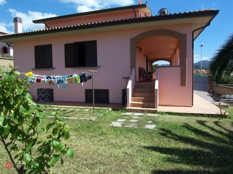 Villa plurilocale in vendita a san-vincenzo