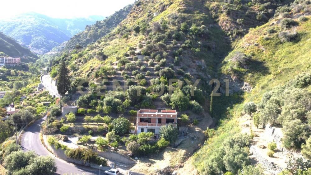 Villa indipendente monolocale in vendita a scaletta-zanclea