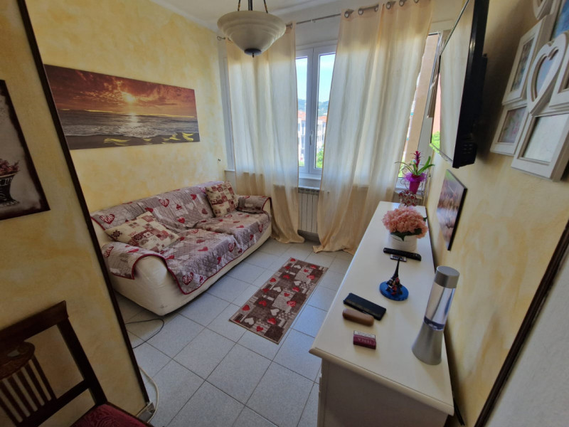 Appartamento trilocale in vendita a san-bartolomeo-al-mare