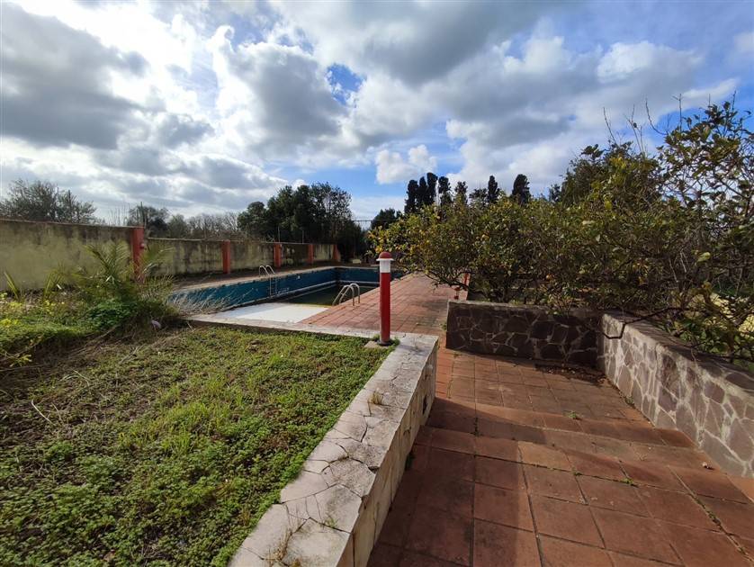 Villa plurilocale in vendita a Sassari