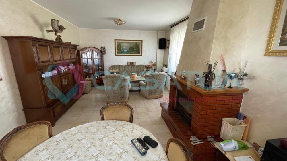 Villa indipendente plurilocale in vendita a citta-sant-angelo