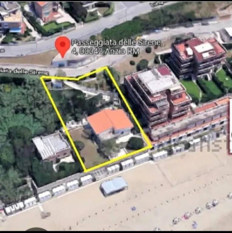Villa quadrilocale in vendita a Anzio