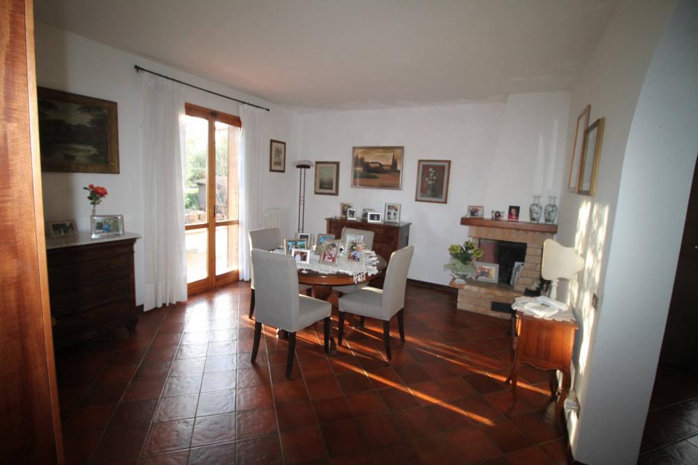 Villa plurilocale in vendita a San Giuliano Terme