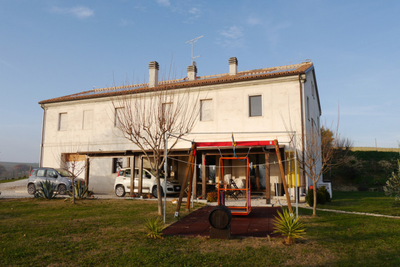 Casa quadrilocale in vendita a senigallia