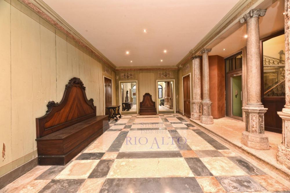 Villa plurilocale in vendita a Venezia