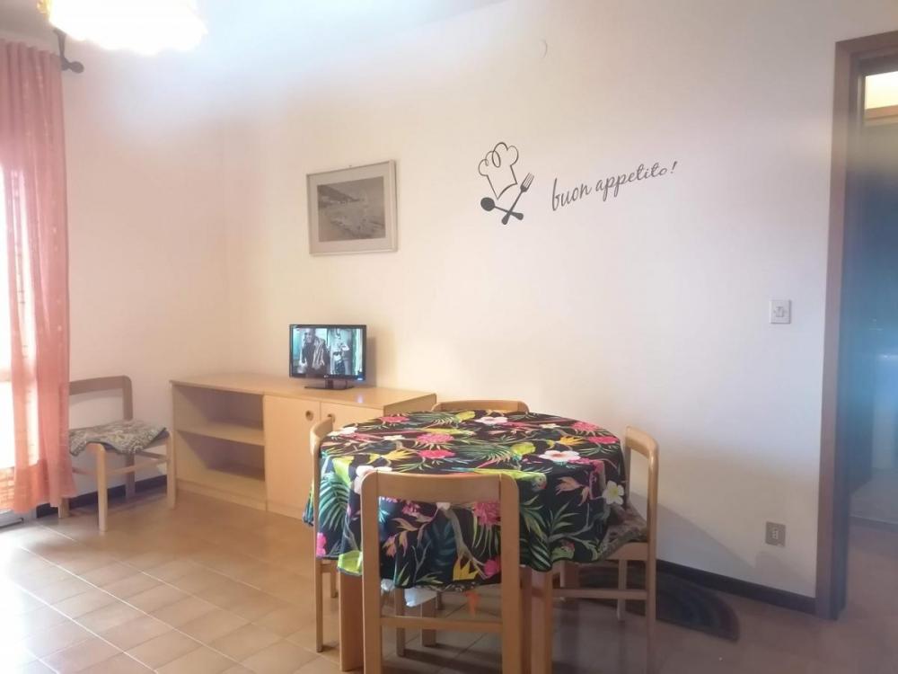 Soggiorno - Appartamento monocamera in affitto a Grado Città Giardino