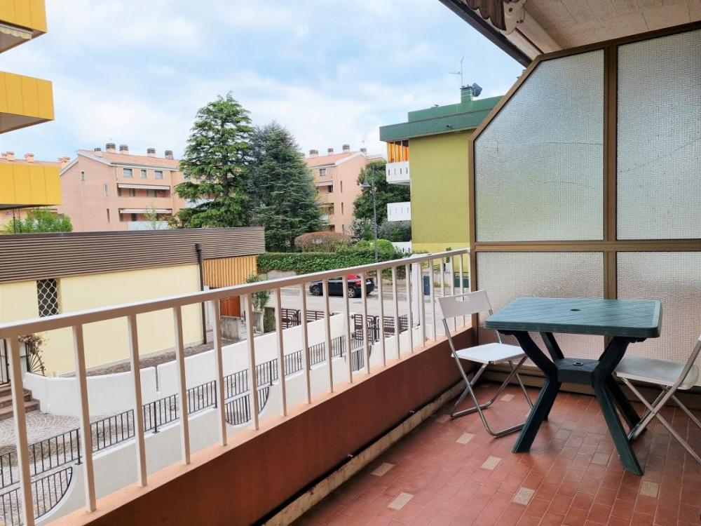 Balcone - Appartamento monocamera in affitto a Grado Città Giardino