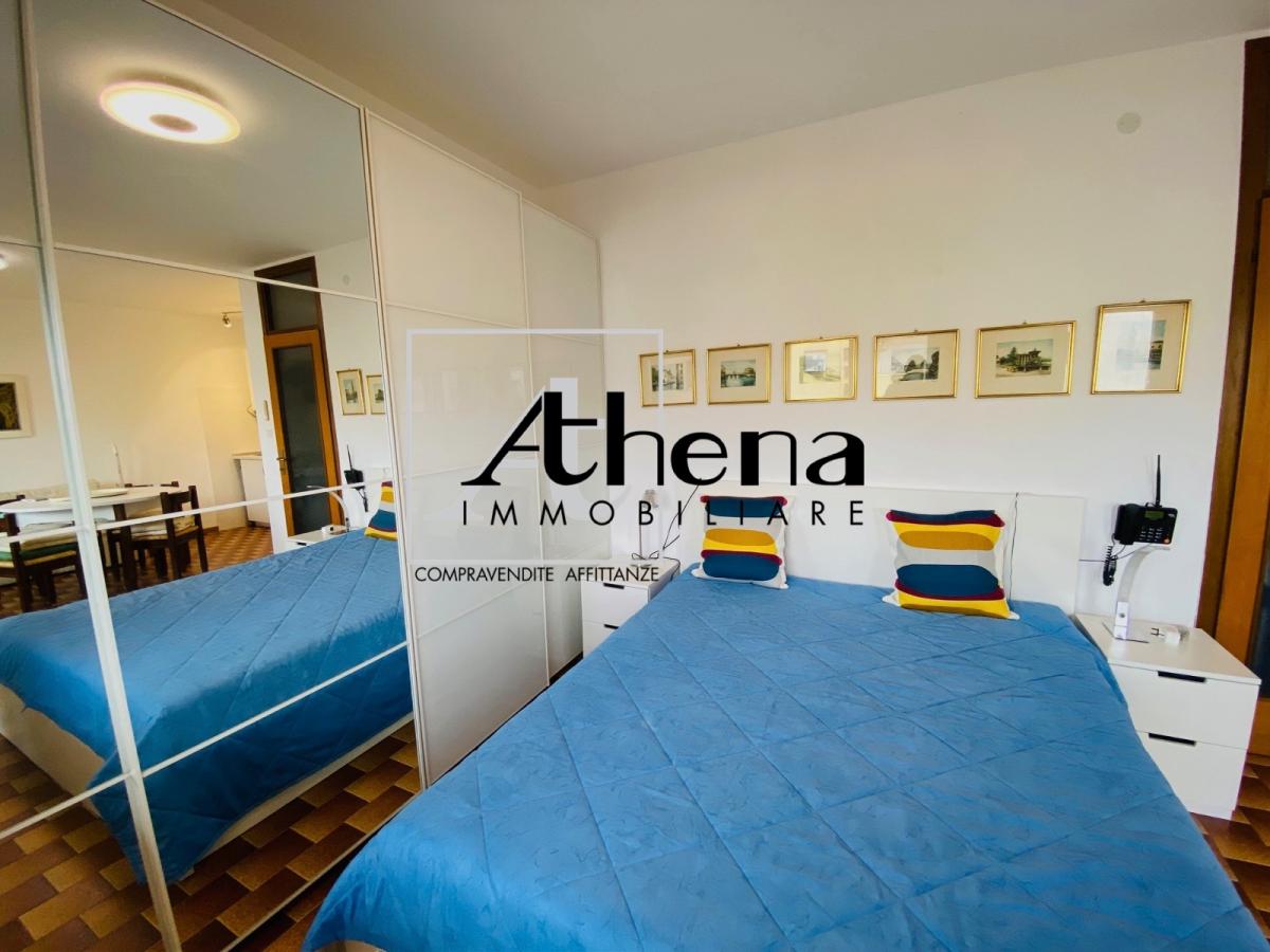 Spazio letto - Appartamento monocamera in vendita a Grado Città Giardino