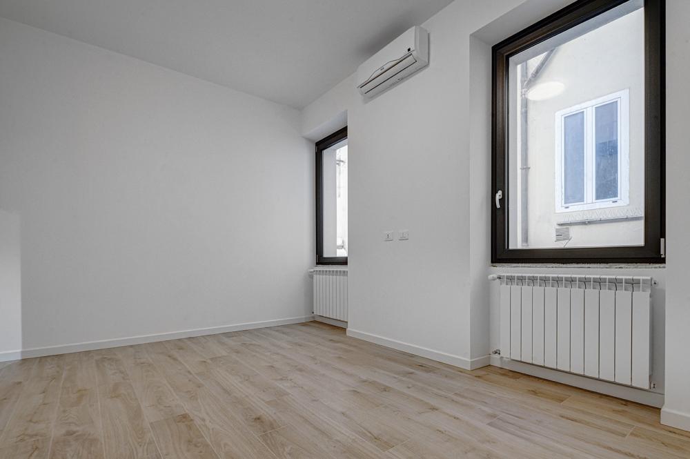 Appartamento plurilocale in vendita a Trieste