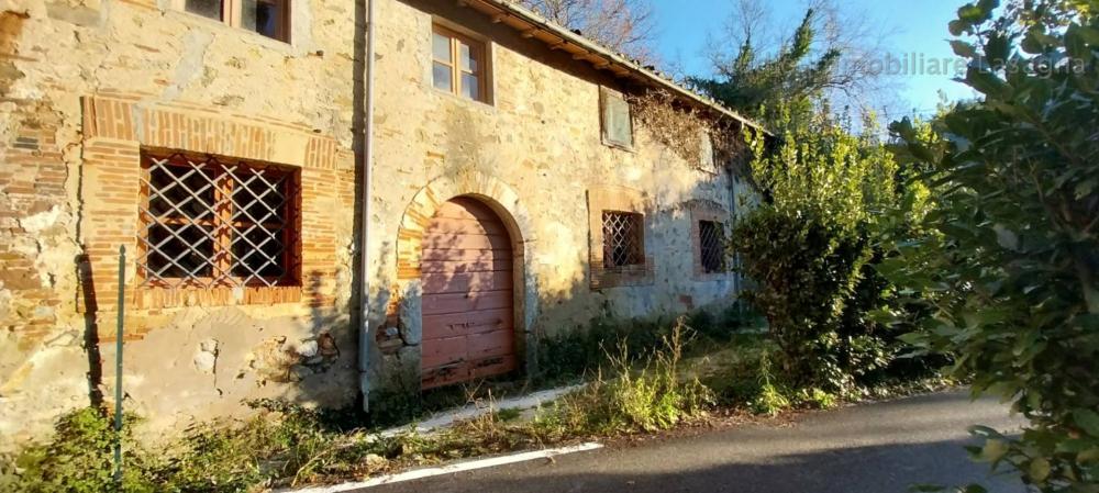 Appartamento trilocale in vendita a Camaiore