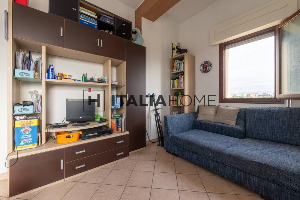 Appartamento quadrilocale in vendita a Cagliari