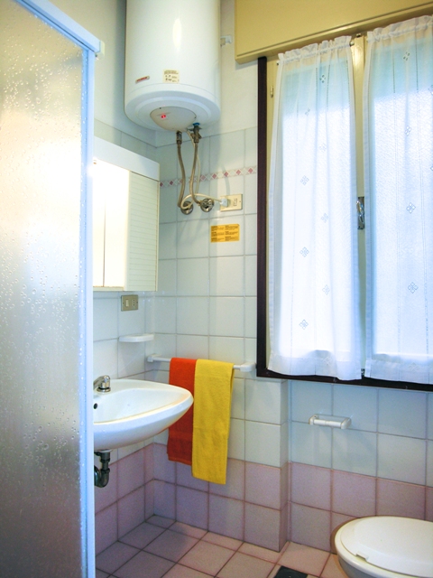 Bagno - Appartamento trilocale in affitto a Bibione