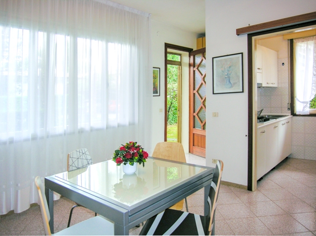 Soggiorno - Appartamento trilocale in affitto a Bibione