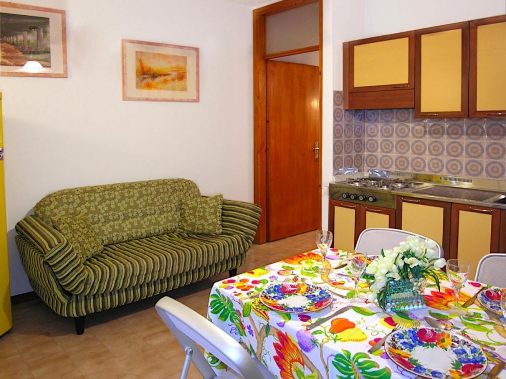 Soggiorno - Appartamento bilocale in vendita a Bibione