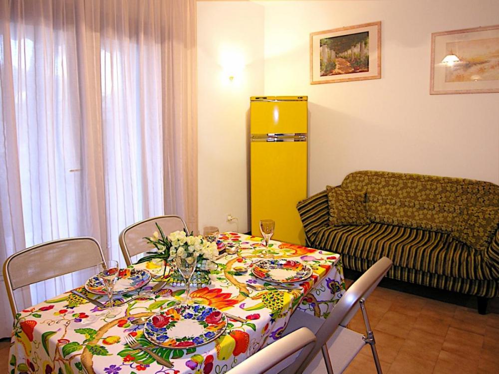 Soggiorno - Appartamento bilocale in vendita a Bibione