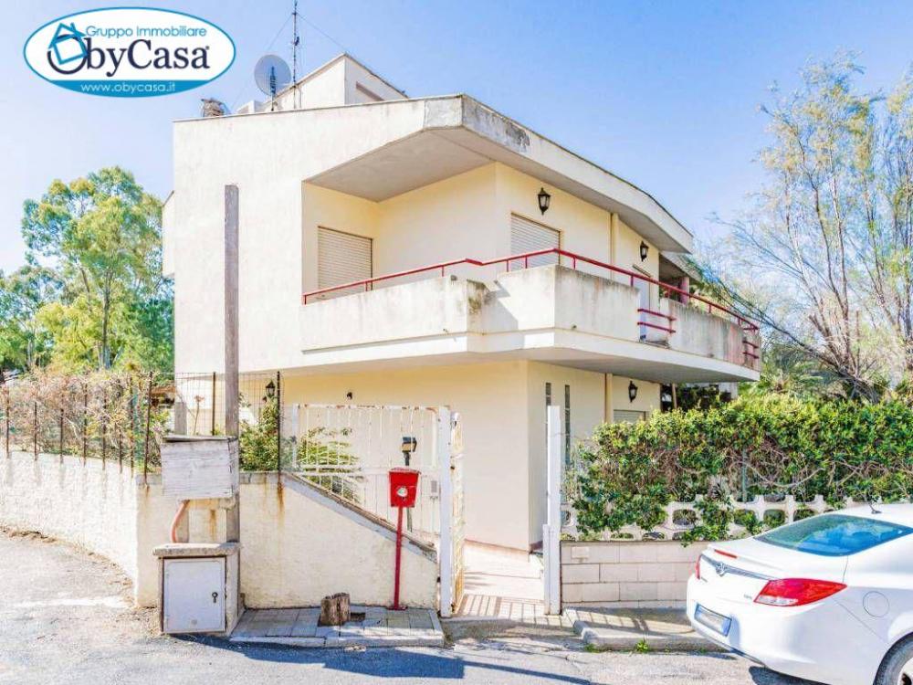 Villa indipendente plurilocale in vendita a Santa Marinella