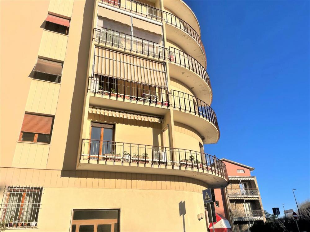 PALAZZO - Appartamento quadrilocale in vendita a grosseto
