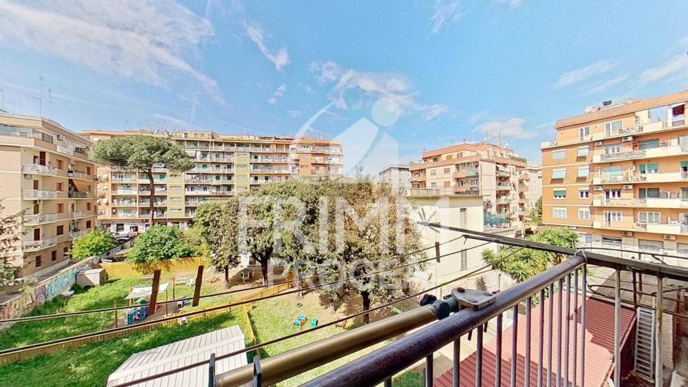 Appartamento bilocale in vendita a Roma