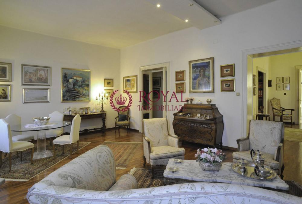 Appartamento plurilocale in vendita a Livorno