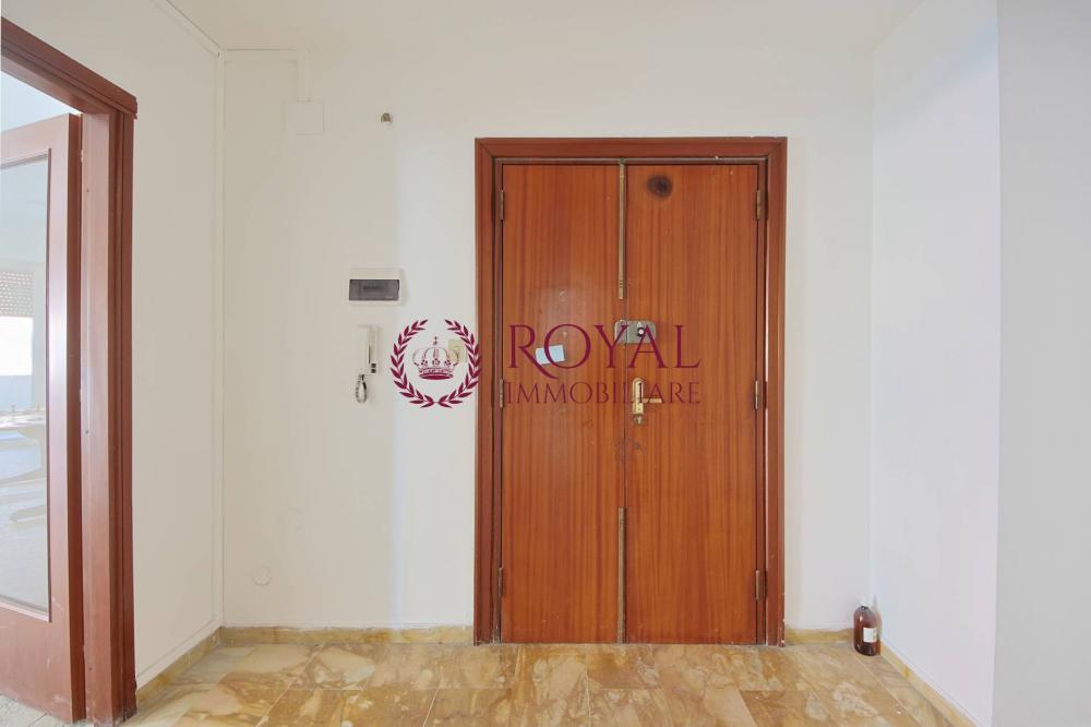 Appartamento trilocale in vendita a Livorno