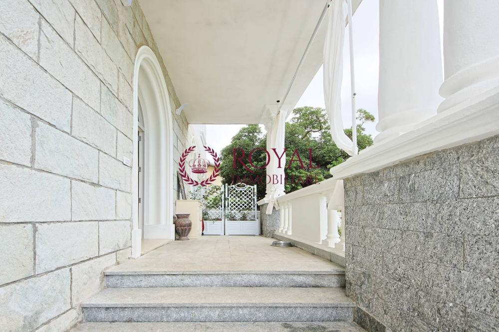 Villa indipendente quadrilocale in vendita a Livorno
