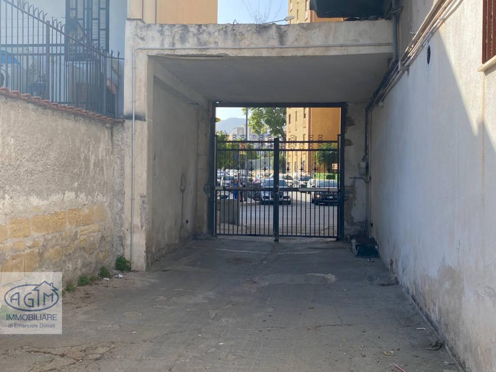 Garage in vendita a Palermo