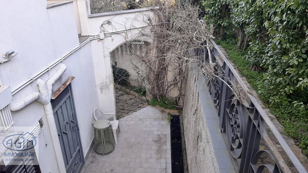 Villa plurilocale in vendita a Palermo