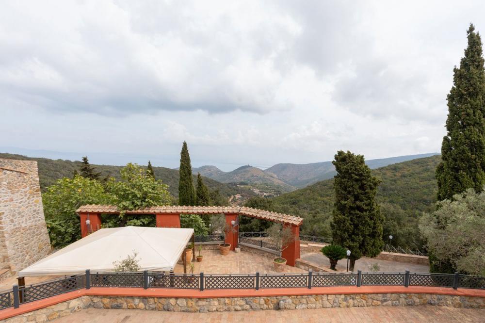 Villa plurilocale in vendita a monte argentario