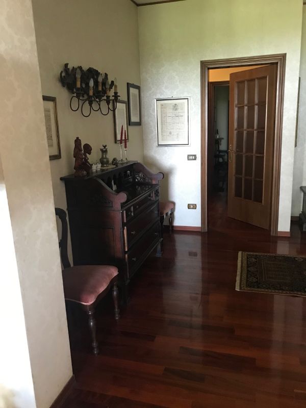 Villa plurilocale in vendita a senigallia