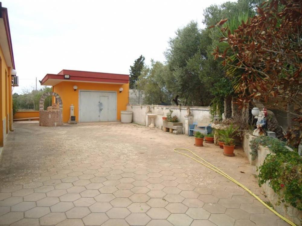 dd981060ed3003c4d4af2dd03904bf73 - Villa quadrilocale in vendita a Gallipoli